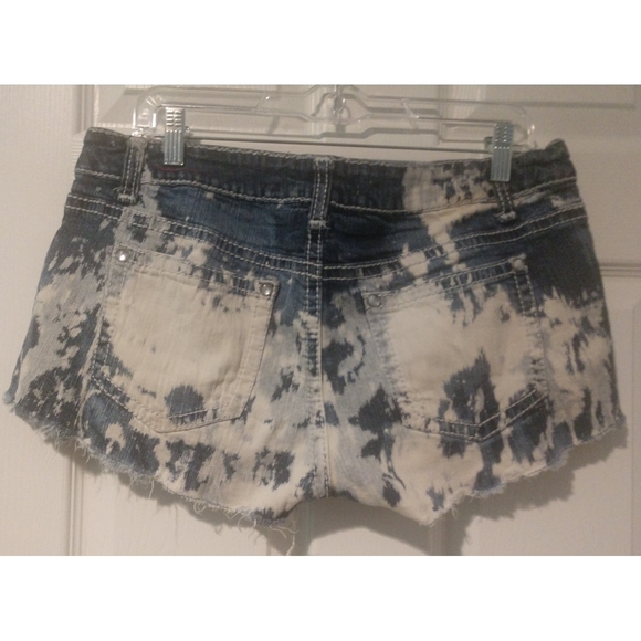ZANA DI JEAN SHORTS - Picture 2 of 5